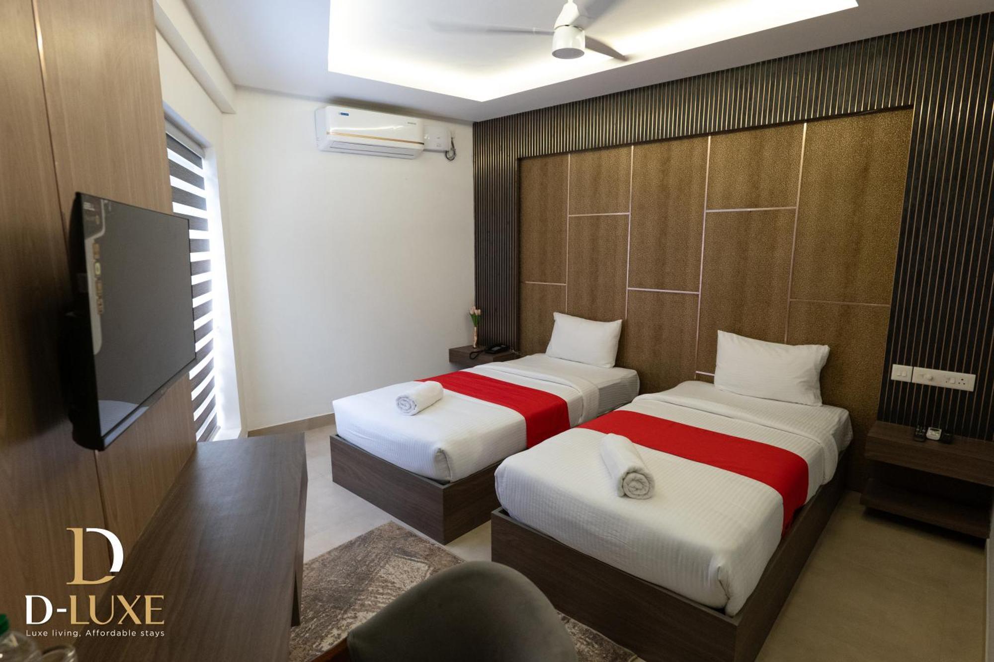 D-Luxe Hotel Kochi Exterior photo